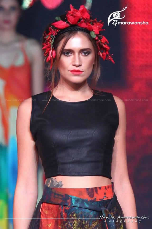 94914298812Colombo%20fashion%20week.jpg