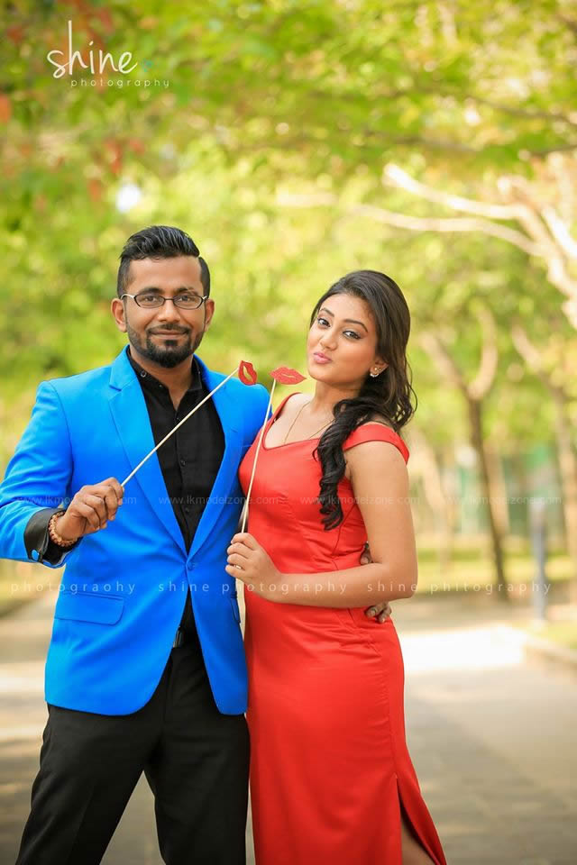 1467514005Shanudrie%20Priyasad%20and%20Manuranga.jpg
