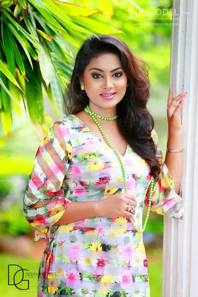 15778185304Nethali%20Disanayaka.jpg