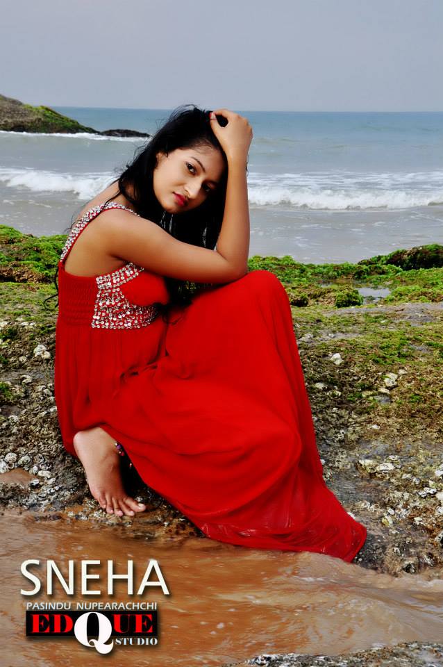 18331745819_Sneha%20Sathsarani.jpg