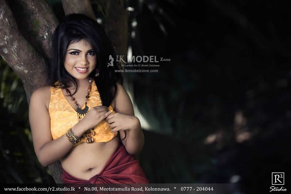 28630656809Inoshi%20Perera.jpg