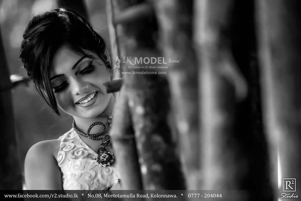48857422014Inoshi%20Perera.jpg