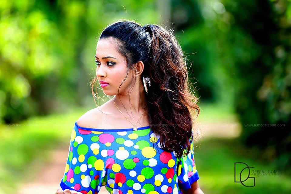66242110007Amadhi%20Upeksha%20Deeneththi.jpg
