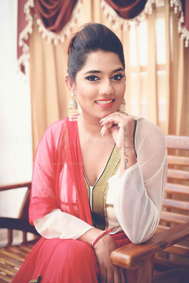 67625549207Manik%20Wijewardana.jpg