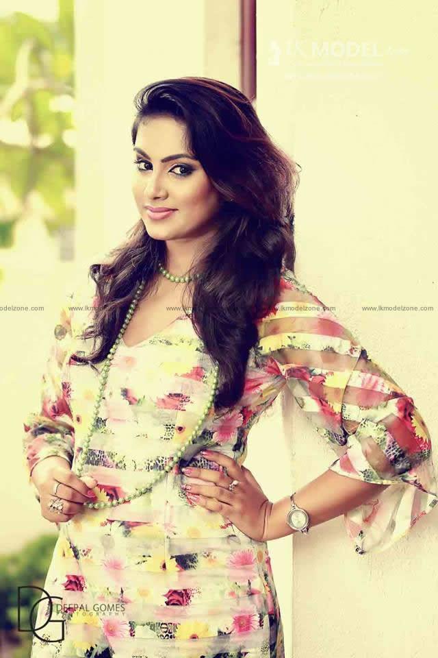70619406010Nethali%20Disanayaka.jpg
