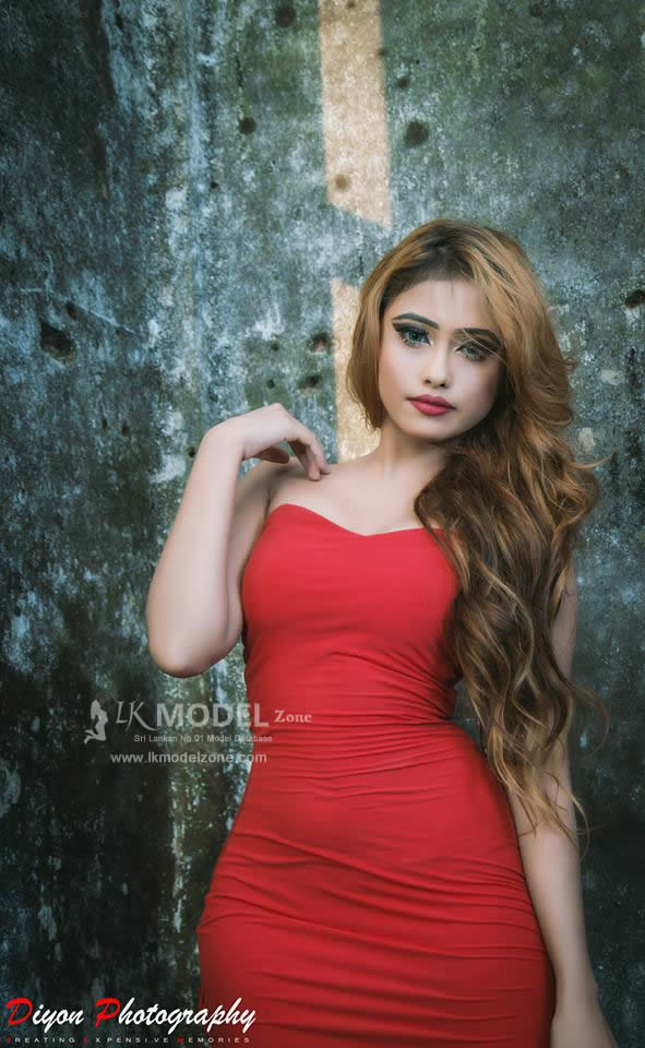 7216158504Natasha%20Roshel.jpg