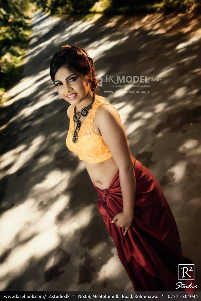 77240880101Inoshi%20Perera.jpg