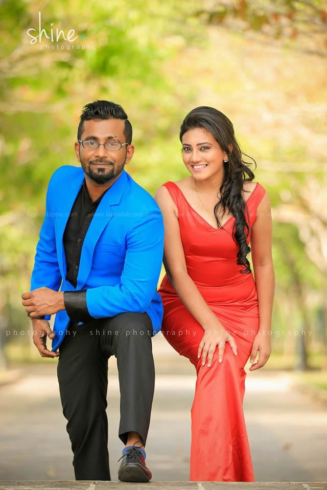 82916826325Shanudrie%20Priyasad%20and%20Manuranga.jpg