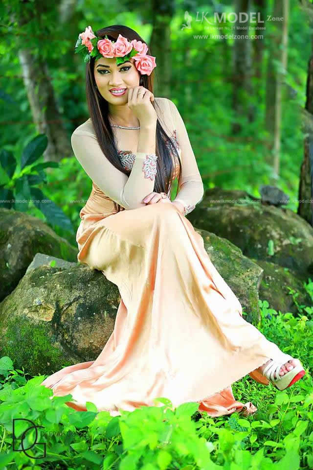 84061629809Kaushi%20Perera.jpg