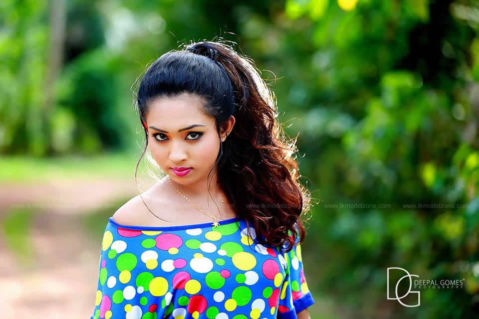 84101973908Amadhi%20Upeksha%20Deeneththi.jpg