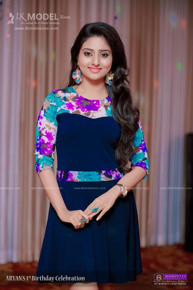 852773405Vinu%20Udani%20Siriwardana.jpg