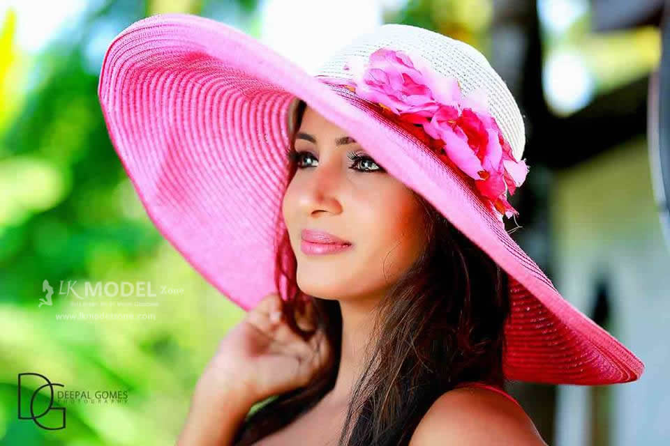 88043478701Thushi%20Lakmali.jpg