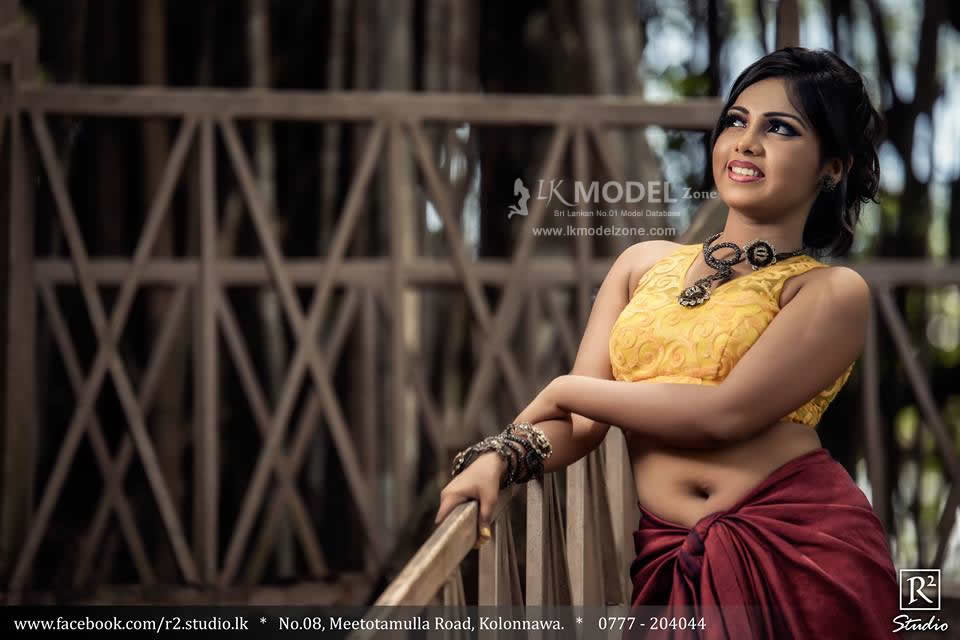 88551355807Inoshi%20Perera.jpg