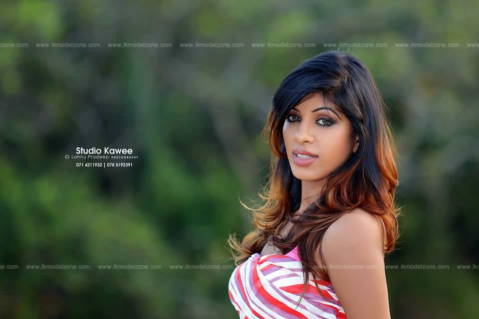 8872645906_Ashi%20Dil.jpg